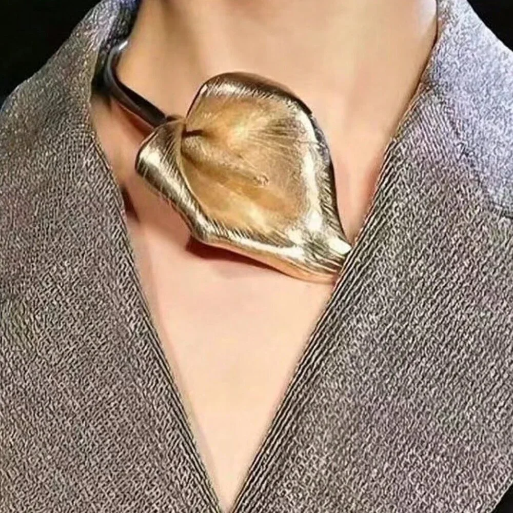 Yellow Gold Exaggerated Calla Lily Women's Choker Necklace
